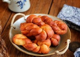 爱的麻花,甜蜜交织的亲情与友情故事